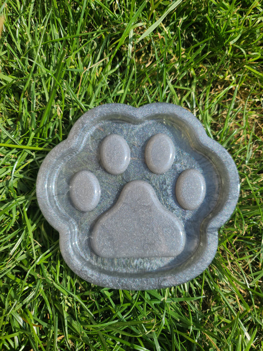 Grey Paw Trinket